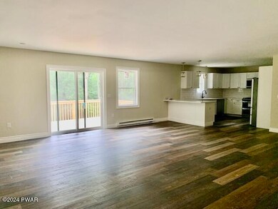 182 Hawthorne Dr, Milford, PA 18337 - photo 5