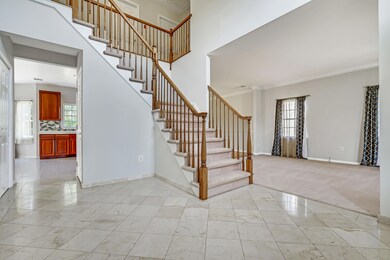 ** Grand 2 Story Foyer **