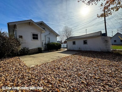 101 N Smith St, Batesville, IN 47006 - photo 4