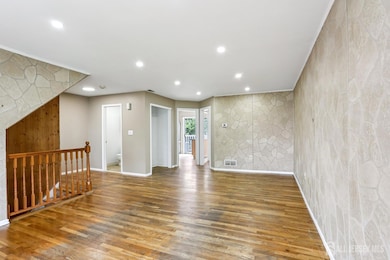 306 Holly Dr unit 306, Perth Amboy, NJ 08861 - photo 7