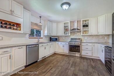 07_1465_Graham_Court007_mls