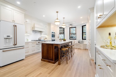 903 Beacon St unit 1, Boston, MA 02215 - photo 2