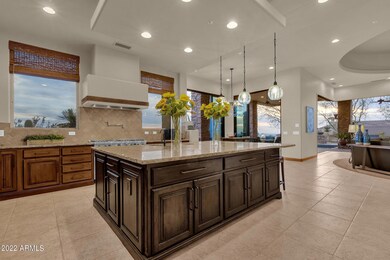 LOTS OF NATURAL LIGHT