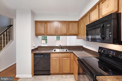 6846 Ducketts Ln, Elkridge, MD 21075 - photo 4