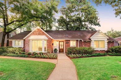 13102 Hermitage Ln, Houston, TX 77079 - photo 2