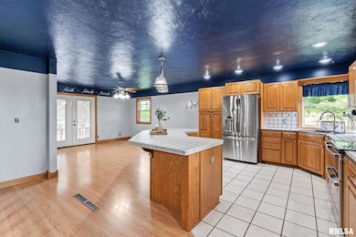 1527 11th St, de Witt, IA 52742 - photo 4