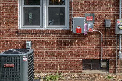 3013 Champaign Ave, Mattoon, IL 61938 - photo 3