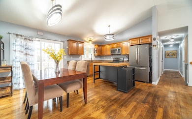 84 Hanover St, Wallingford, CT 06492 - photo 7