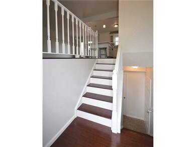 Entry/Foyer.