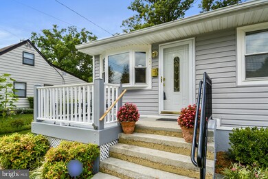 221 Cabbel Dr, Manassas Park, VA 20111 - photo 2