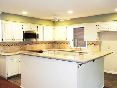 704 NW D St, Bentonville, AR 72712 - photo 5