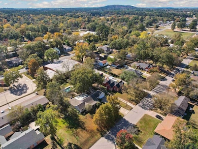 713 Buffalo St, Gilmer, TX 75644 - photo 5