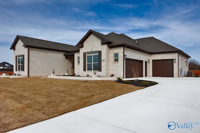 20854 Calcutta St, Athens, AL 35611 - photo 2