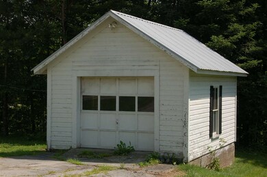 17 Richardson St, Lancaster, NH 03584 - photo 5