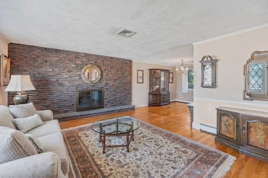 181 Fenley St, Revere, MA 02151 - photo 3