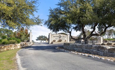 207 N Calvin Barrett unit 220, Blanco, TX 78606 - photo 2