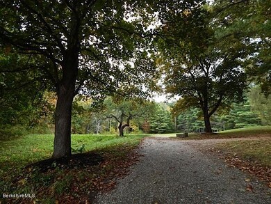 179 Division St, Great Barrington, MA 01230 - photo 2