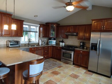 29 Fir Ave, Somerset, MA 02726 - photo 3