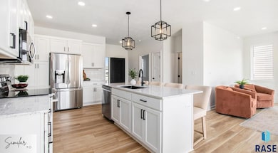 5609 W Cushman St, Sioux Falls, SD 57107 - photo 6