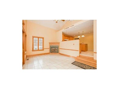 Family Room-L1.