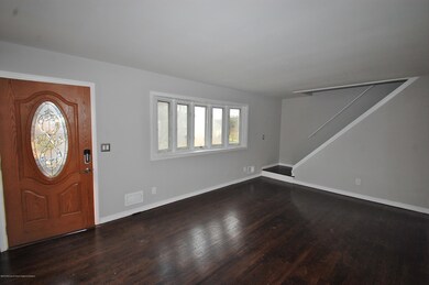 33 Mercury Cir, South Amboy, NJ 08879 - photo 5