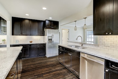 1011 Sue St, Houston, TX 77009 - photo 5