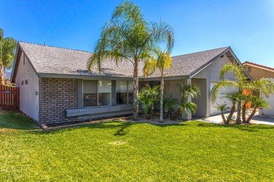 6985 Grove Ave Highland CA-large-002-024