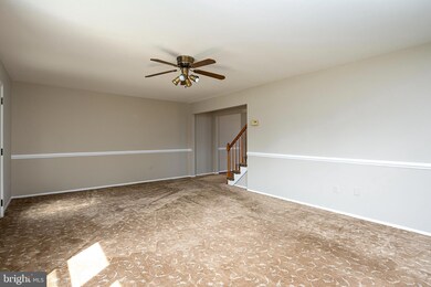 12736 Millstream Dr, Bowie, MD 20715 - photo 4