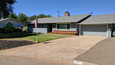 3682 Suzanne Way, Redding, CA 96002 - photo 2