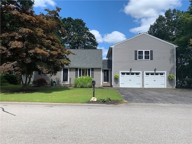 14 Continental Rd, Greenville, RI 02828 - photo 2