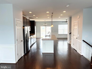 9075 Alexander Way, Manassas Park, VA 20111 - photo 7