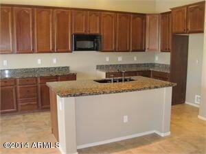 34f1c9d8072d40abb41ac6f1d9d0d1fb_300x400