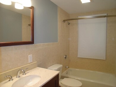 53 Middle St unit 1, Boston, MA 02127 - photo 5