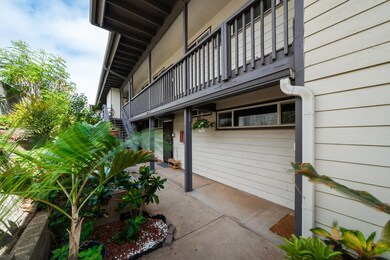 471 Liholiho St unit 13, Wailuku, HI 96793 - photo 4