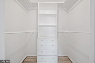 431 N Armistead St unit 211, Alexandria, VA 22312 - photo 4