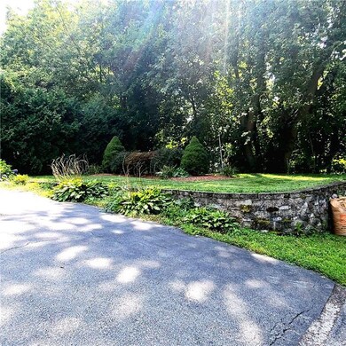 7 Abner St, Smithfield, RI 02917 - photo 4