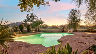 INVITING POOL