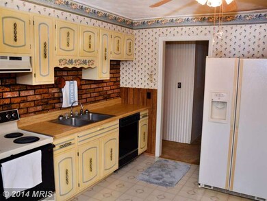 7 Bell Ave, Owings Mills, MD 21117 - photo 2