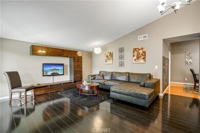 High Ceilings Throu
ghout