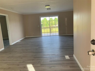 2240 Pace Rd, Hendersonville, NC 28792 - photo 5