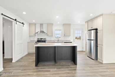 9-web-or-mls-48030-w-dune-shadow-rd