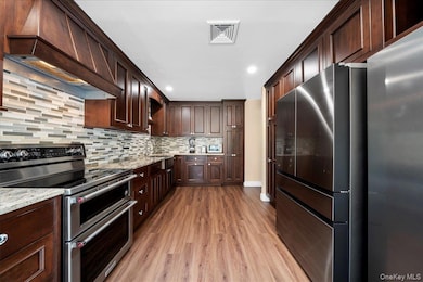 27 Bieselin Rd, Bellport, NY 11713 - photo 6