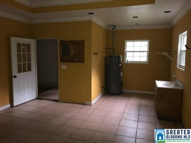 504 Hollingsworth Ave, Rainbow City, AL 35906 - photo 2