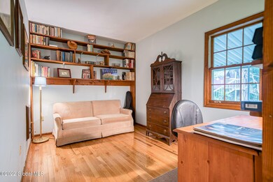 9-web-or-mls-1110-mohawk-rd