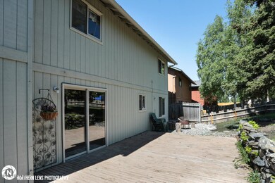 6 Exterior Porch