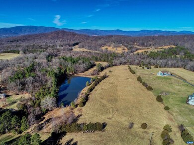 C5 Dick Woods Rd, University, VA 22903 - photo 3