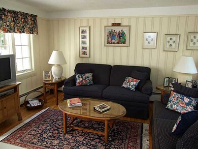 7 Briarwood Dr, Barrington, RI 02806 - photo 3