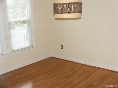 Dining room.