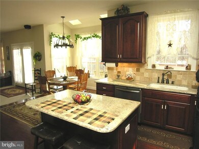 34 Peach Dr, Boyertown, PA 19512 - photo 7