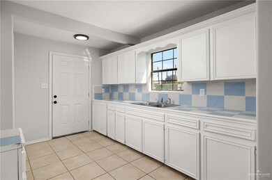 228 W Cherokee Ave, Pharr, TX 78577 - photo 5
